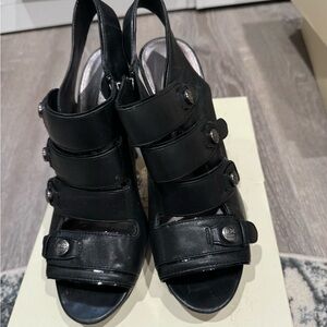 Coach Size 9 Sandra Calf Leather Sandal in box